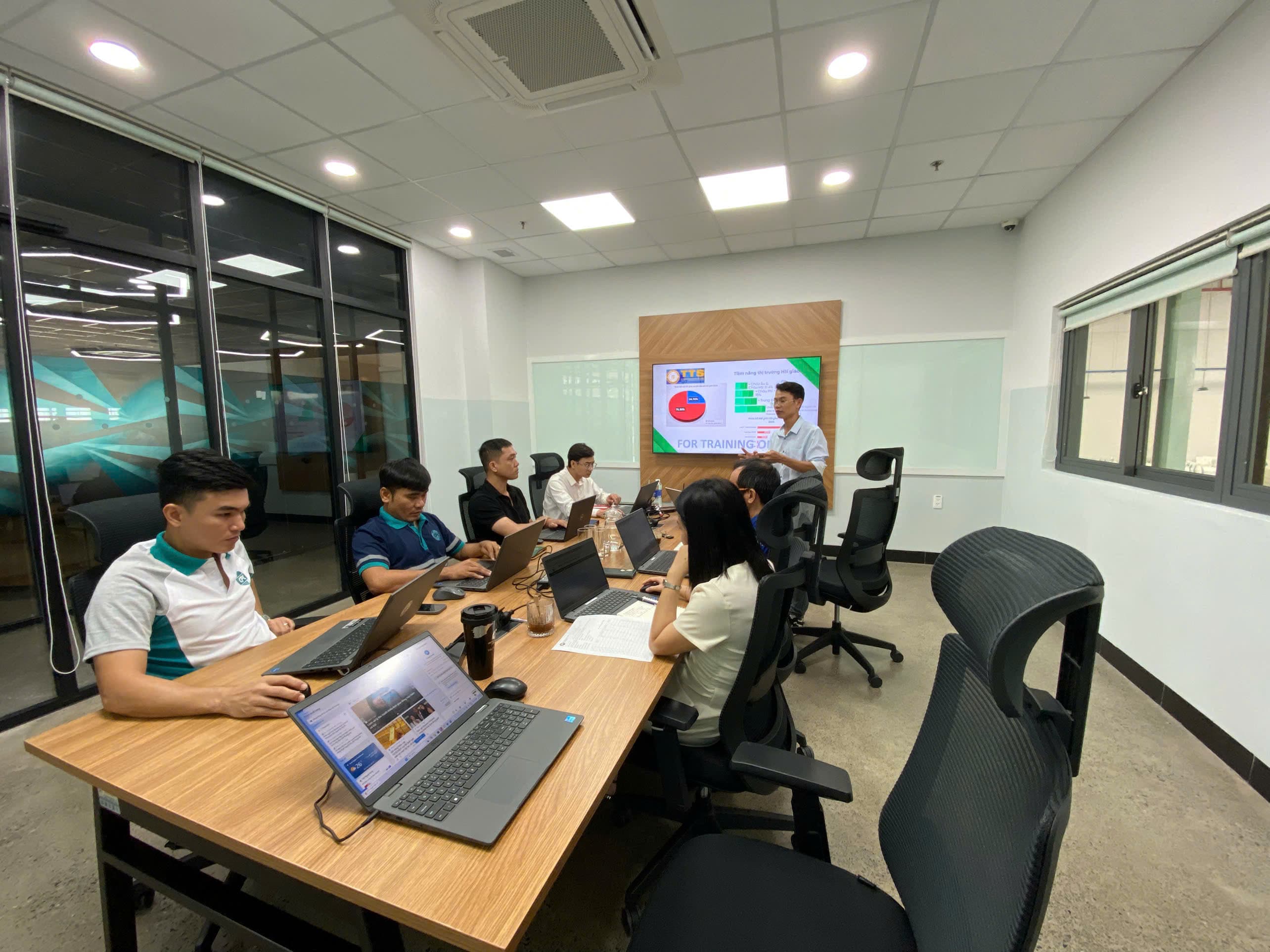 Buổi làm việc trực tiếp giữa đội ngũ TTS và khách hàng